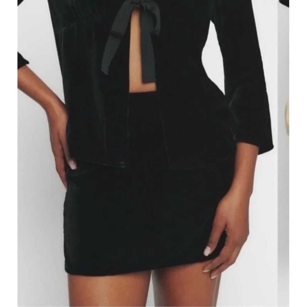 Reformation Velvet Mini Skirt Silk Blend Dark Academia Gothic Glam Staple XS
